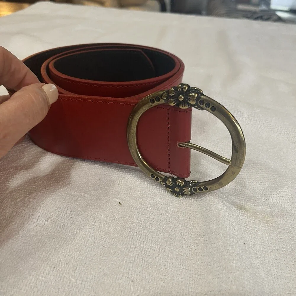 Vtg Wide Red Leather Belt Gold Tone Buckle Women’s Large Canada Boho Western‎